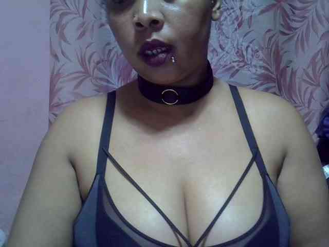 bigass-tits webcam