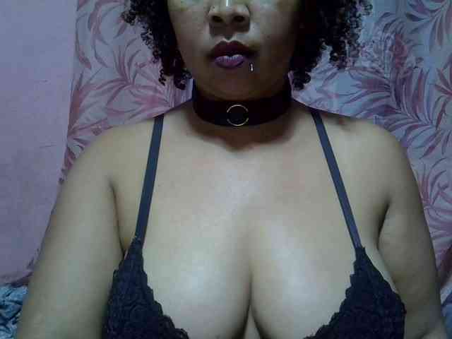 bigass-tits webcam