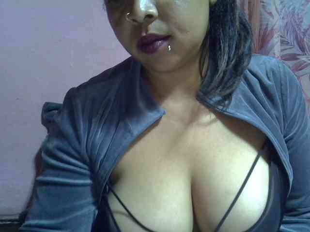 bigass-tits webcam