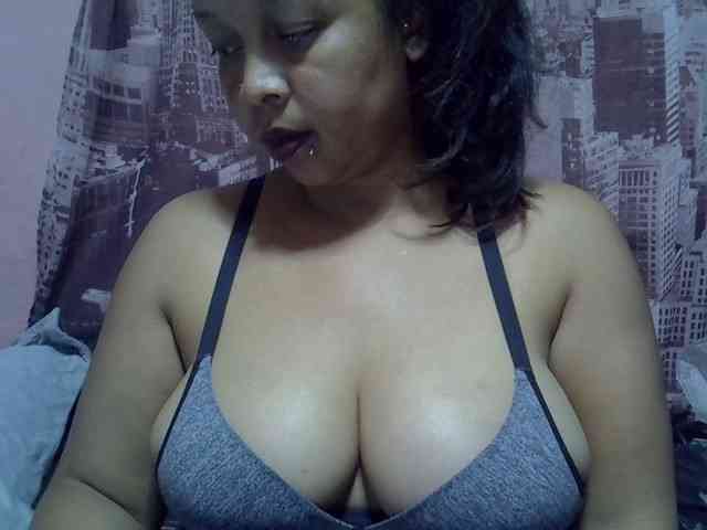 bigass-tits webcam