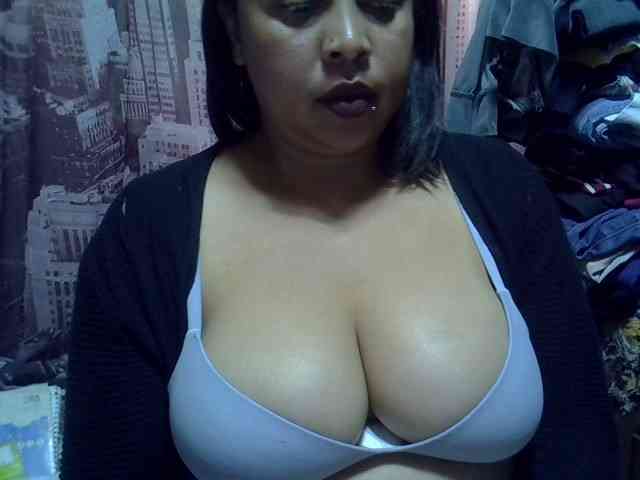 bigass-tits webcam