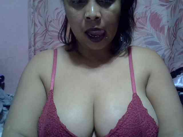 bigass-tits webcam