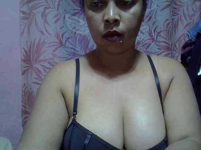 bigass-tits webcam