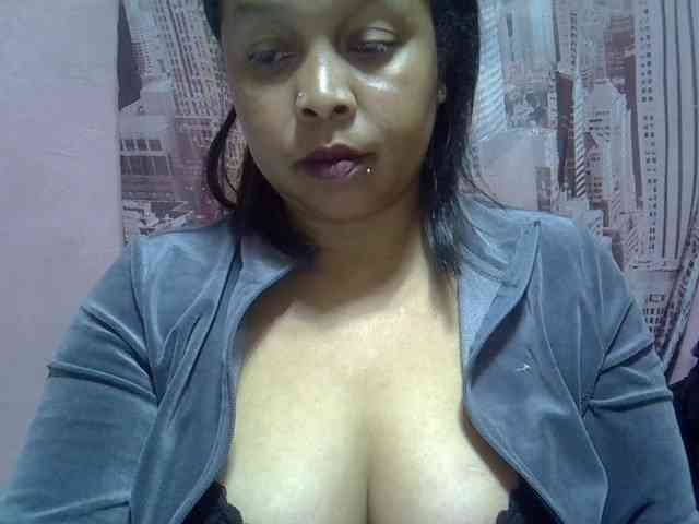 bigass-tits webcam