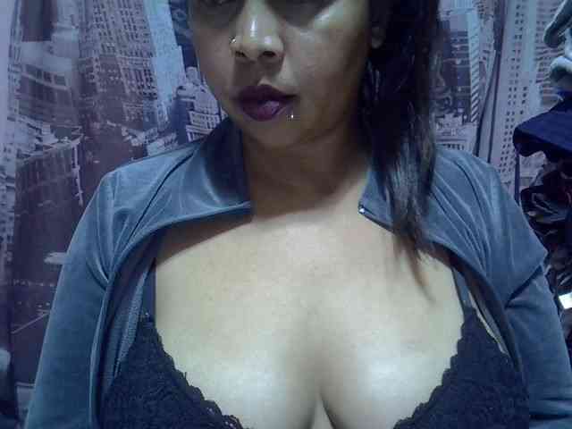 bigass-tits webcam