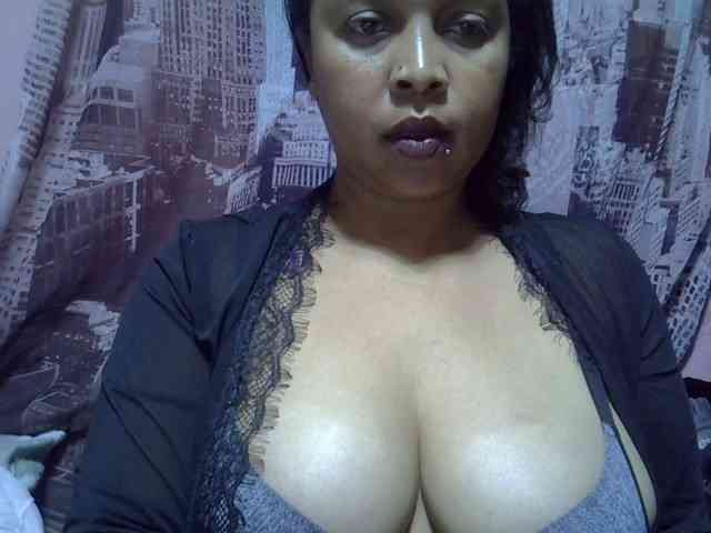 bigass-tits webcam