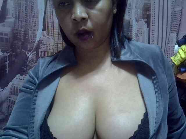 bigass-tits webcam