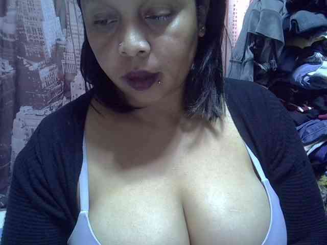 bigass-tits webcam