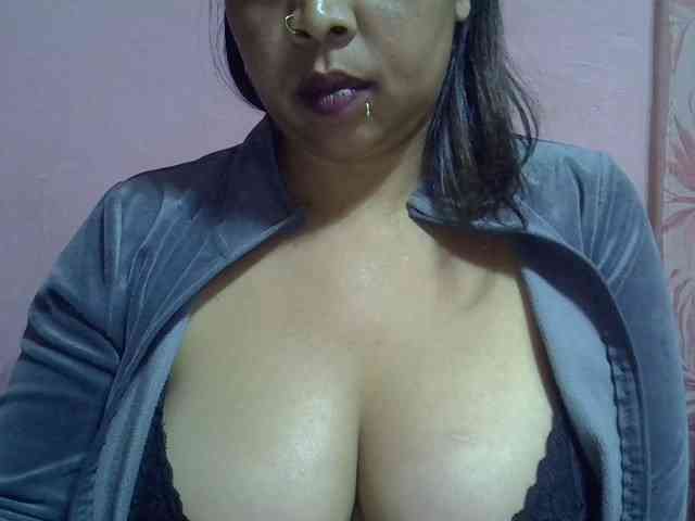 bigass-tits webcam