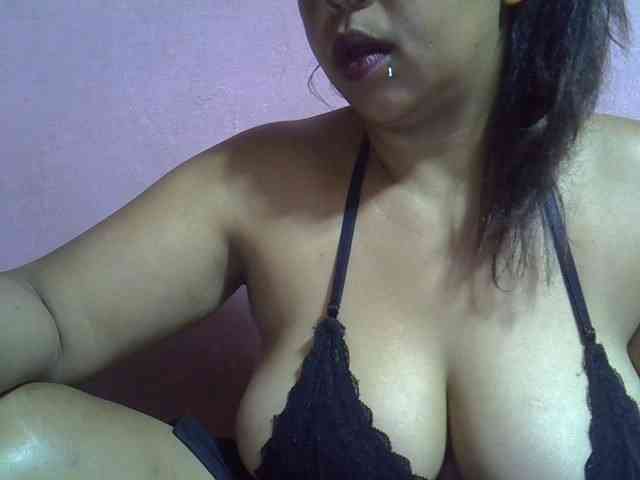 bigass-tits webcam