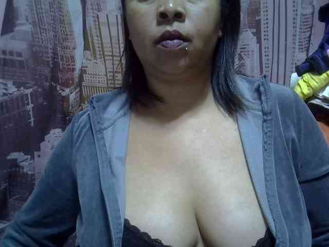 bigass-tits webcam