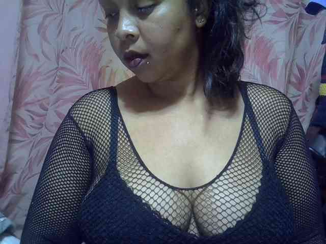 bigass-tits webcam