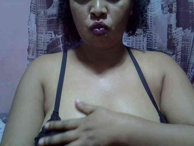 bigass-tits webcam