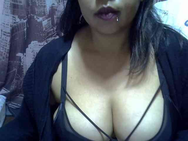 bigass-tits webcam