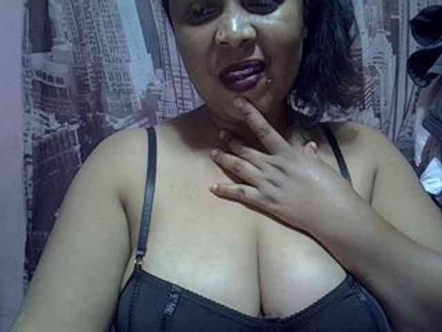 bigass-tits webcam
