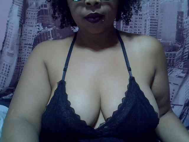 bigass-tits webcam