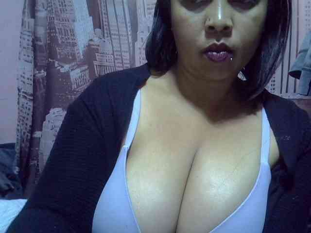 bigass-tits bigass-tits