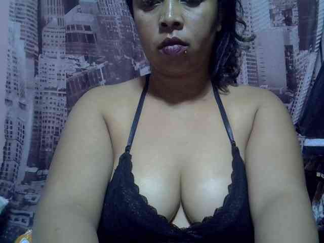 bigass-tits Sex Cam Show