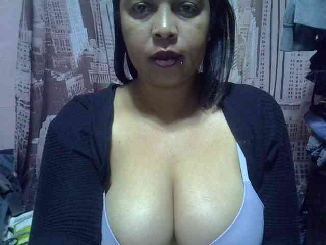 bigass-tits webcam