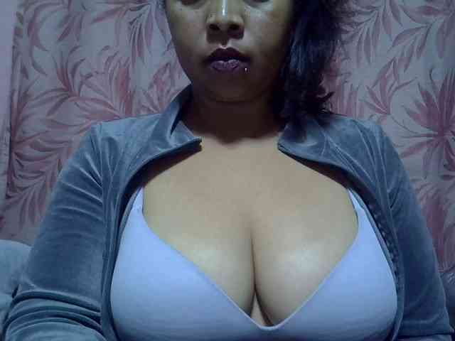 bigass-tits webcam