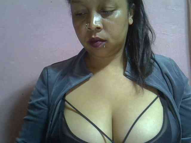 bigass-tits webcam