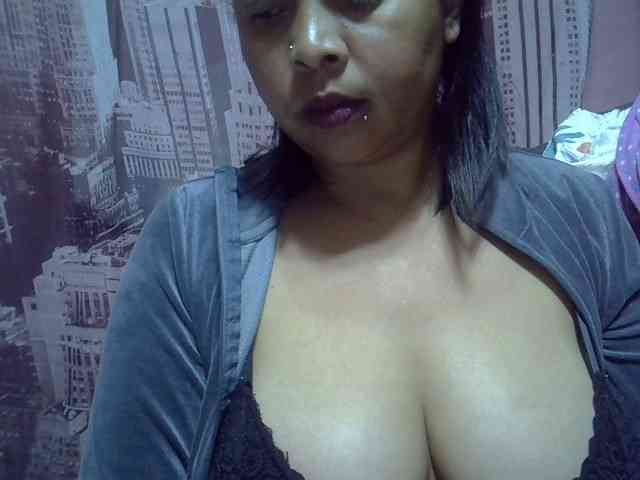 bigass-tits webcam