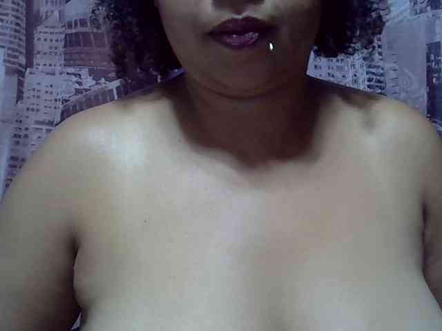 bigass-tits webcam