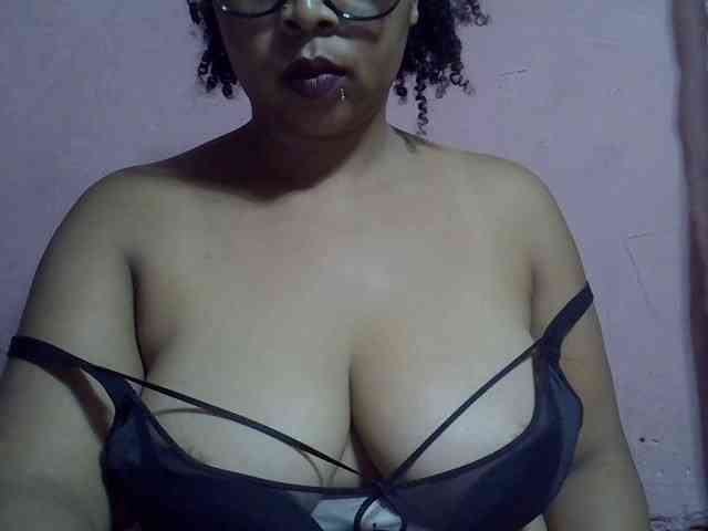 bigass-tits webcam