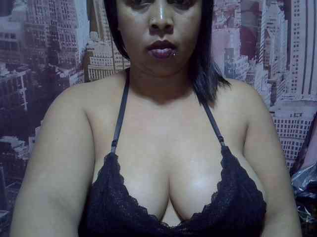 bigass-tits webcam