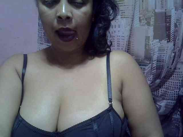 bigass-tits webcam