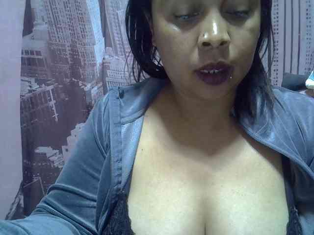bigass-tits webcam