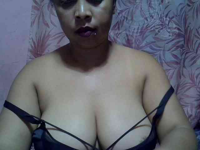bigass-tits webcam