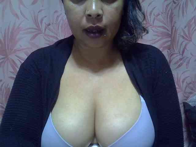 bigass-tits webcam
