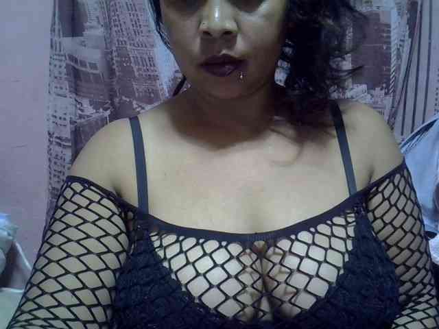bigass-tits webcam