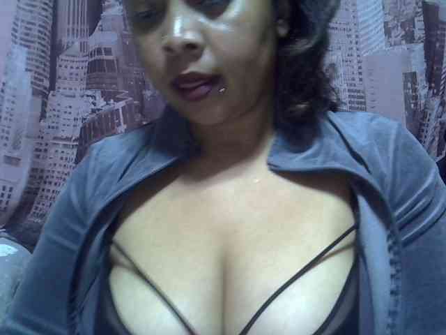 bigass-tits webcam