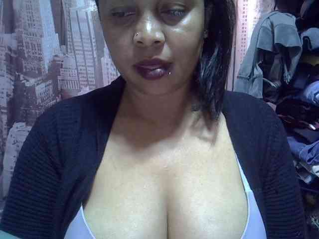 bigass-tits bigass-tits