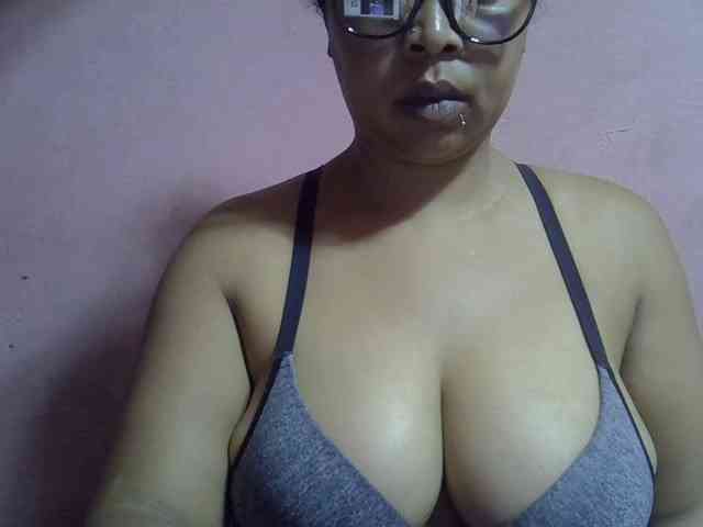 bigass-tits webcam