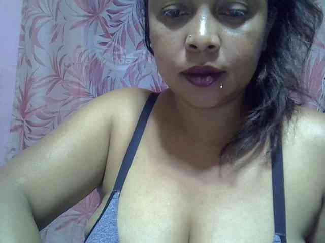 bigass-tits webcam