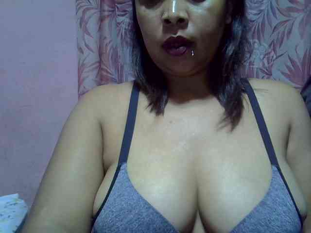 bigass-tits webcam