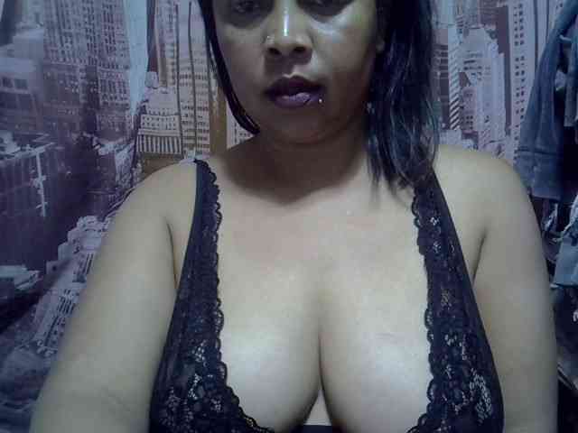 bigass-tits webcam
