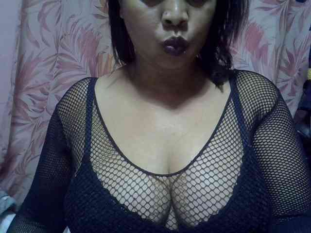 bigass-tits webcam