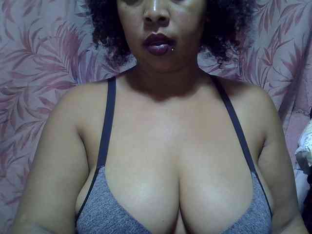 bigass-tits webcam