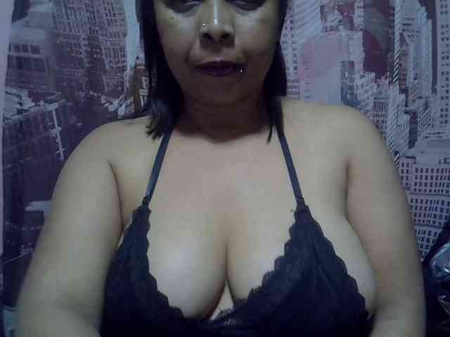 bigass-tits webcam