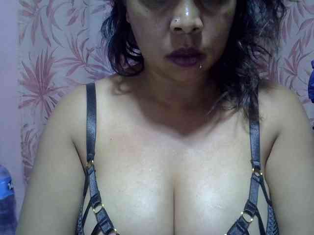 bigass-tits webcam