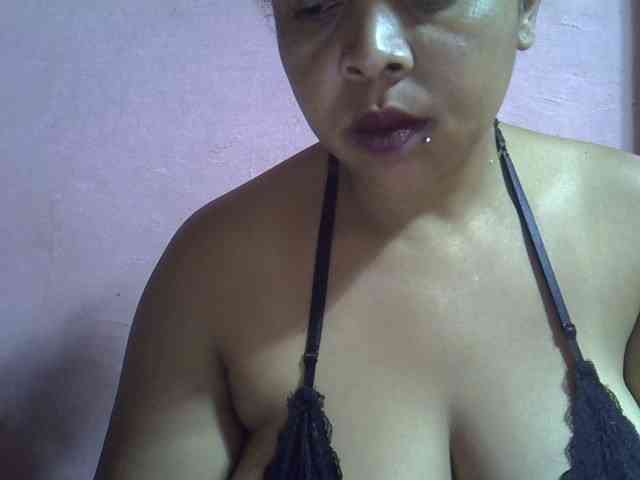 bigass-tits webcam