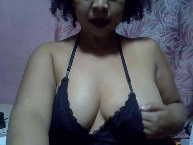 bigass-tits webcam