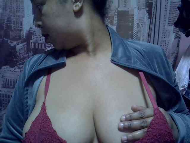 bigass-tits webcam
