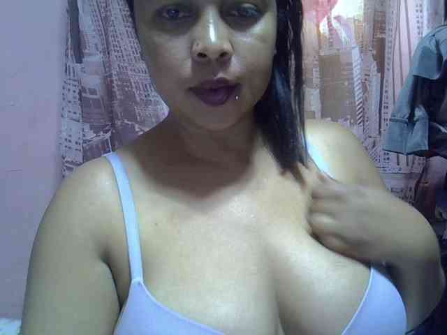 bigass-tits webcam