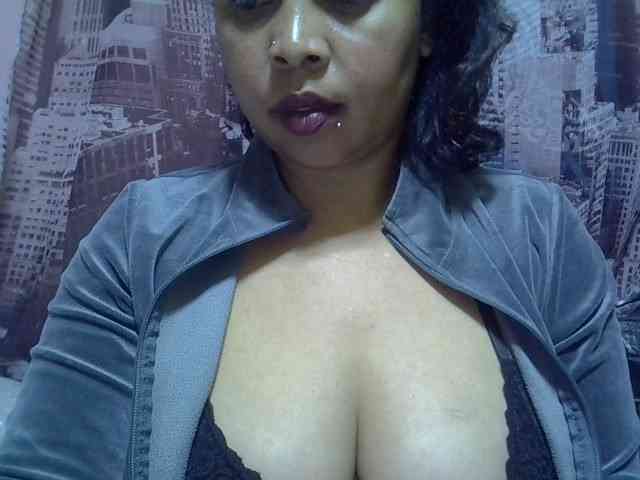 bigass-tits webcam