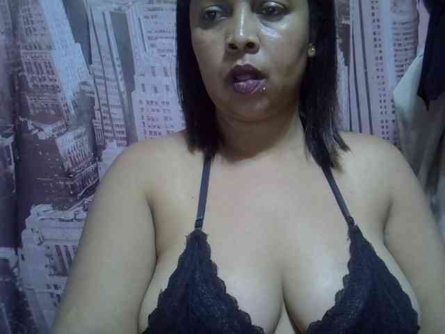 bigass-tits webcam